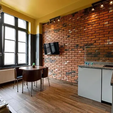 Close-central - Main Rail Station - Kosciuszki 28