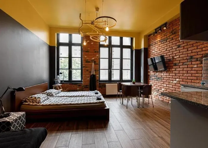 Close-central - Main Rail Station - Kosciuszki 28 * Wrocław