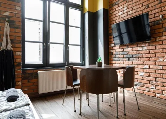 Close-central - Main Rail Station - Kosciuszki 28